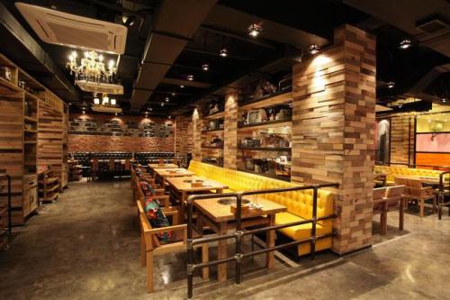 150㎡火鍋店，考慮復(fù)古風(fēng)